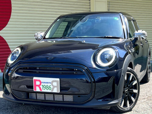 2024年式　MINI クーパーD カムデンエディション